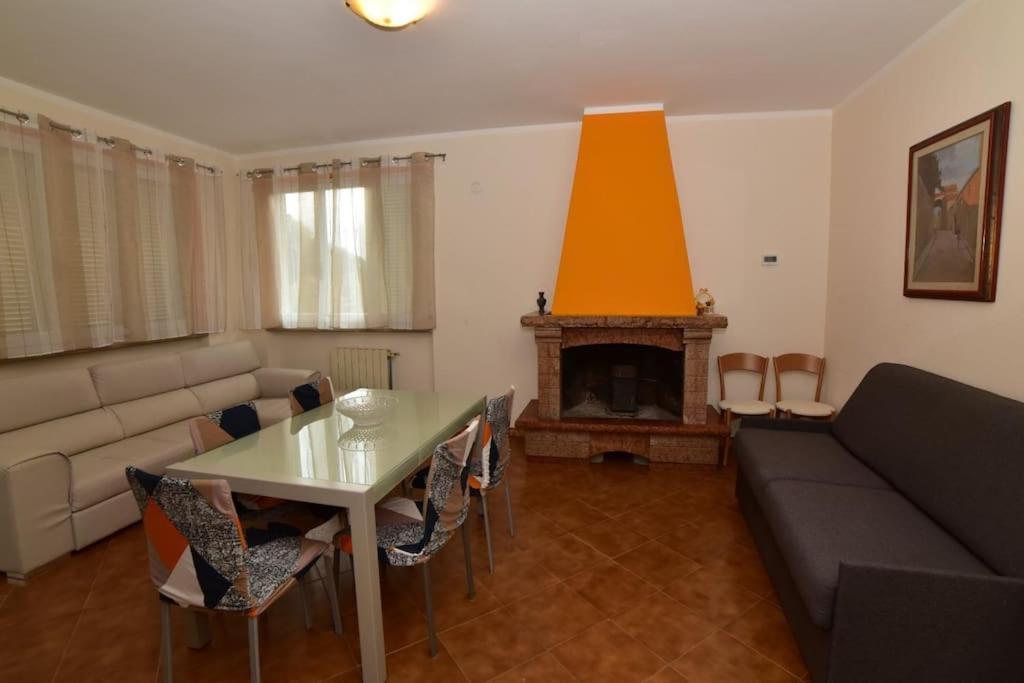 Casa Vacanze Il Pastore Tedesco Портоферайо Екстериор снимка